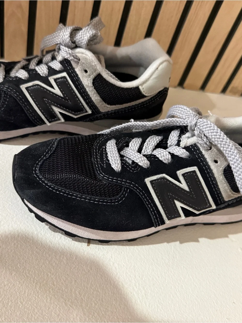 Kids New Balance 574 Retro Sneakers - Black/White - like new Size 1Y